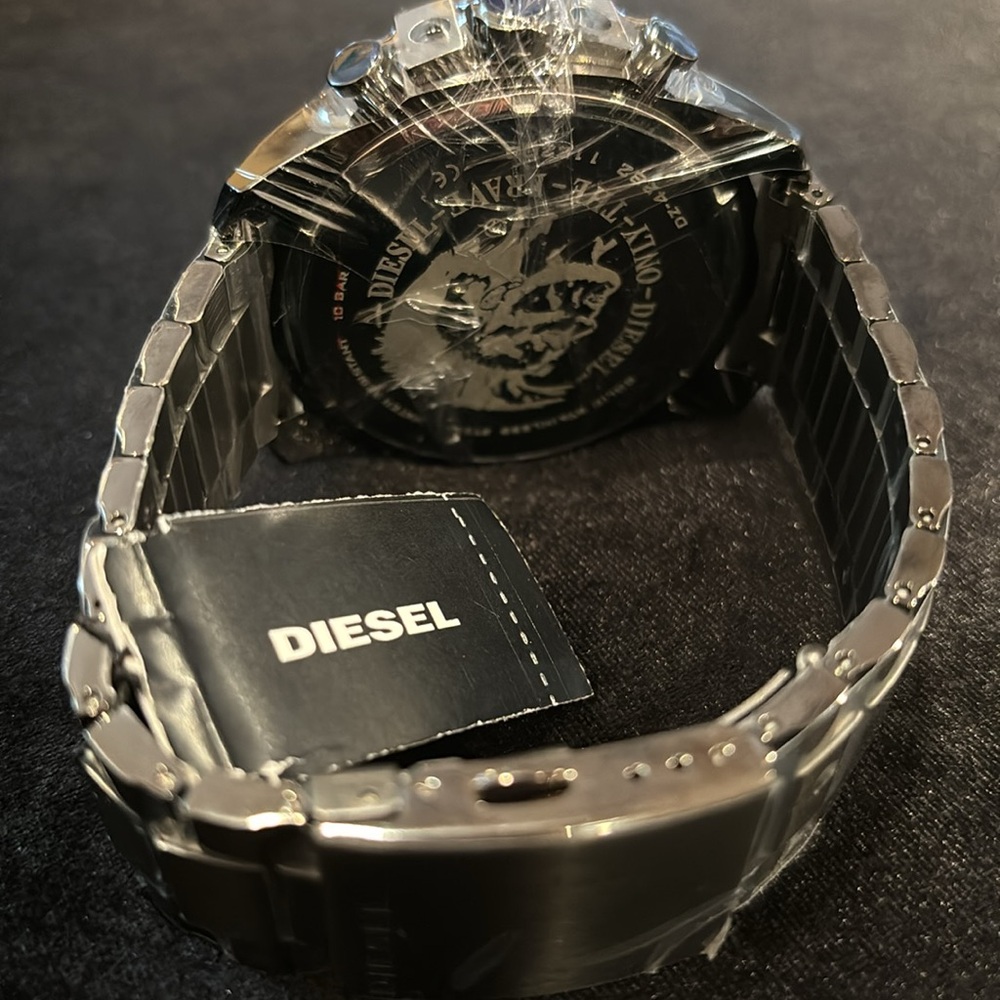 Diesel Mega Chief Chronograph Gunmetal Grey Dial Mens Watch DZ4282‎ - Picture 13 of 16